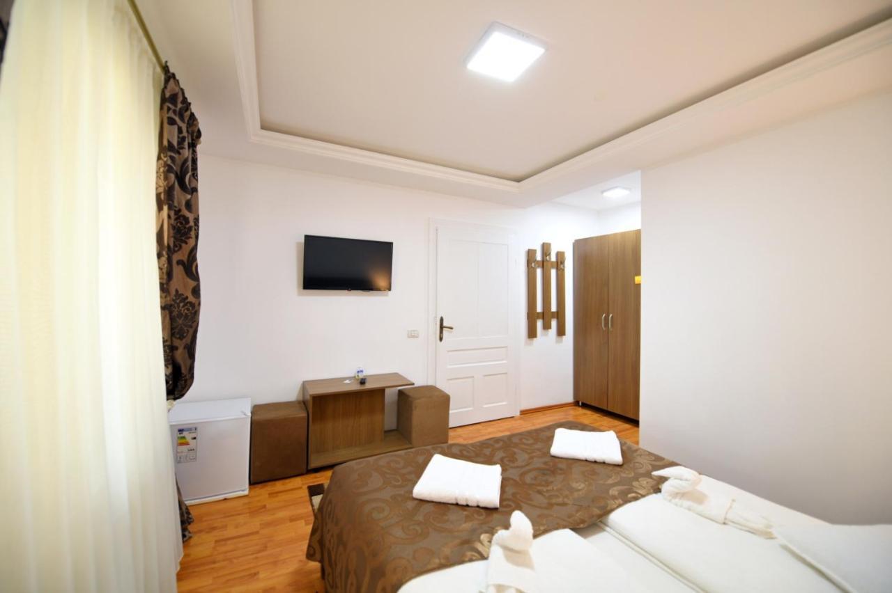 Casa Mirandre Apartment Hateg Ngoại thất bức ảnh