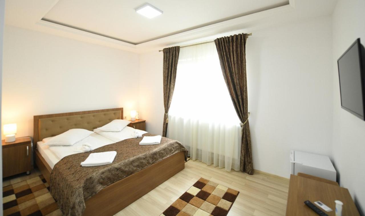 Casa Mirandre Apartment Hateg Ngoại thất bức ảnh