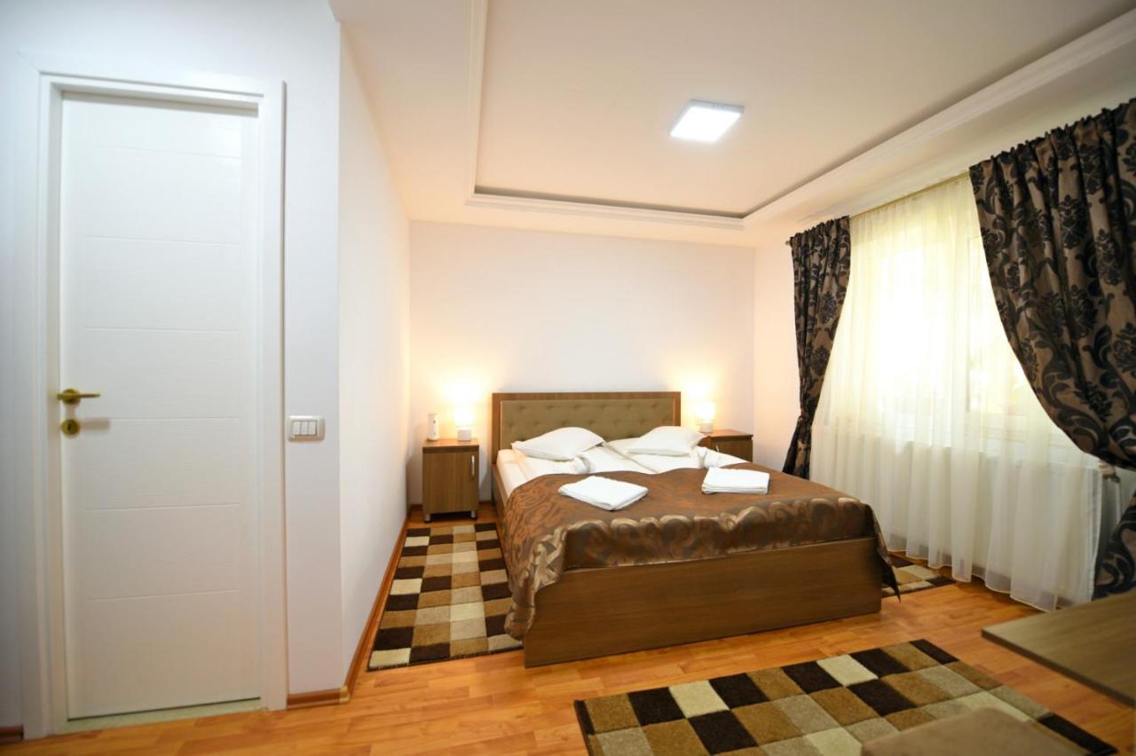 Casa Mirandre Apartment Hateg Ngoại thất bức ảnh